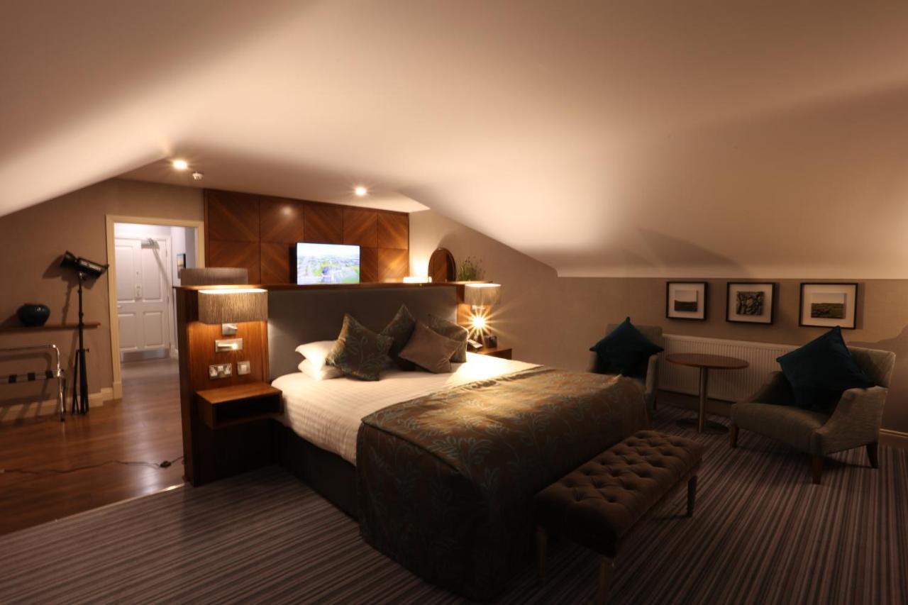 Vaughan Lodge Hotel Lahinch Buitenkant foto