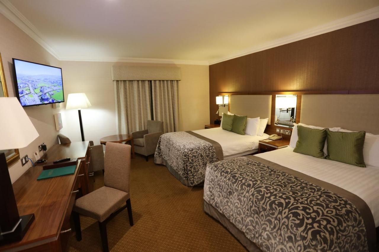 Vaughan Lodge Hotel Lahinch Buitenkant foto