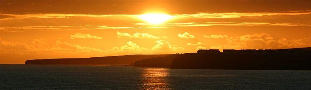 Vaughan Lodge Hotel Lahinch Buitenkant foto