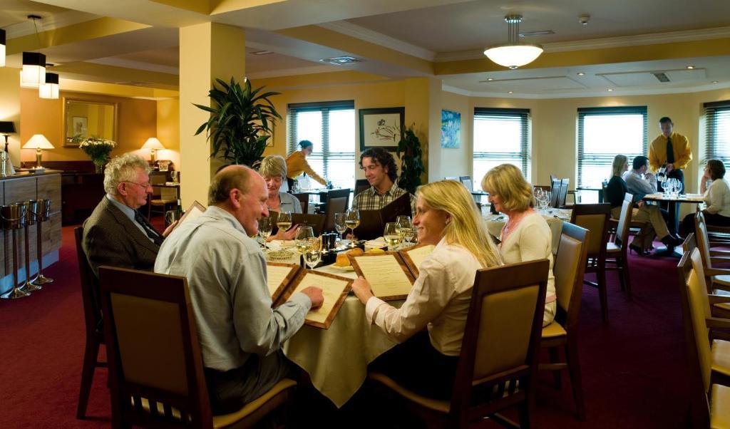 Vaughan Lodge Hotel Lahinch Buitenkant foto
