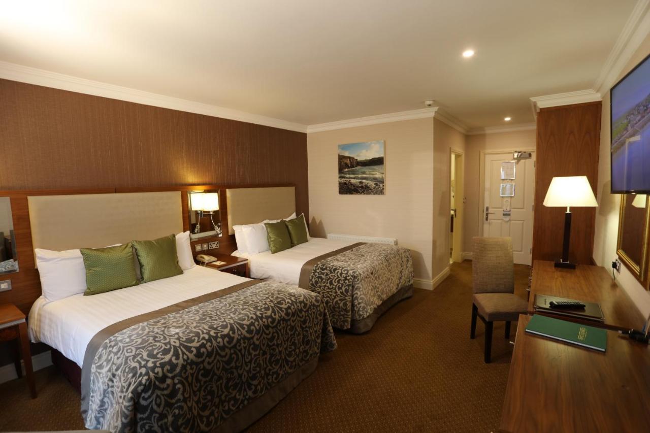 Vaughan Lodge Hotel Lahinch Buitenkant foto
