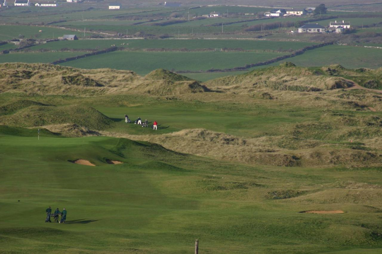 Vaughan Lodge Hotel Lahinch Buitenkant foto